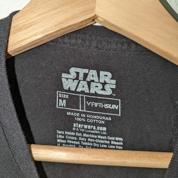 Star Wars Mandalorian Graphic Tee Shirt - Picture 3 of 3